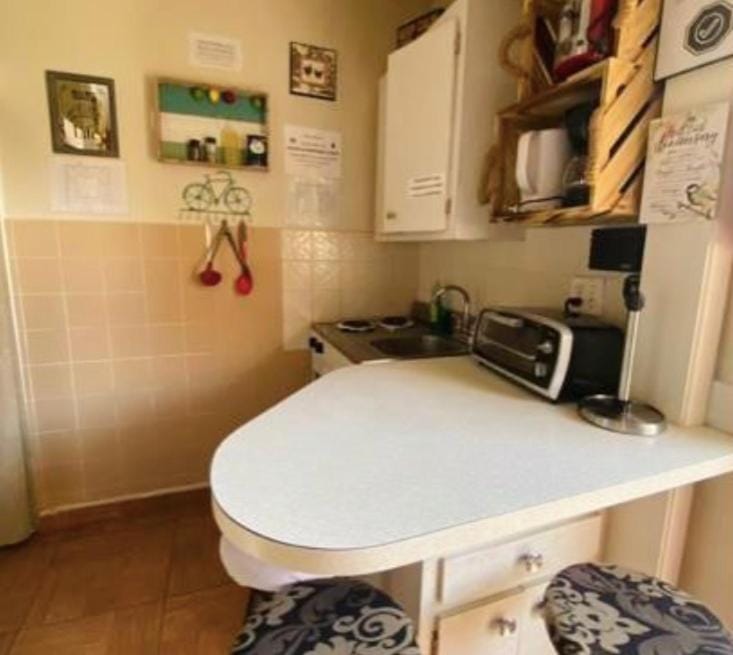 1BR Hollywood Studio Near Beach Apartment in Hollywood
