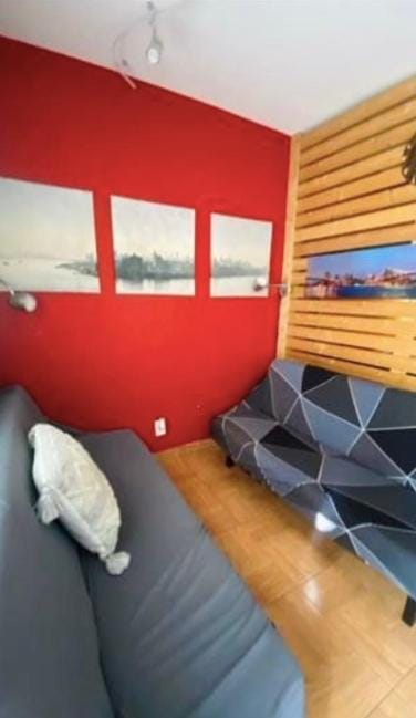 1BR Hollywood Studio Near Beach Apartment in Hollywood