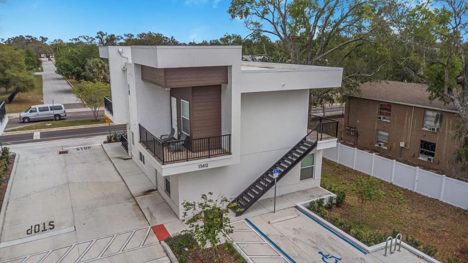 Ultimate Tampa Stay Dual Units 6BR Sleeps 17 House in Tampa