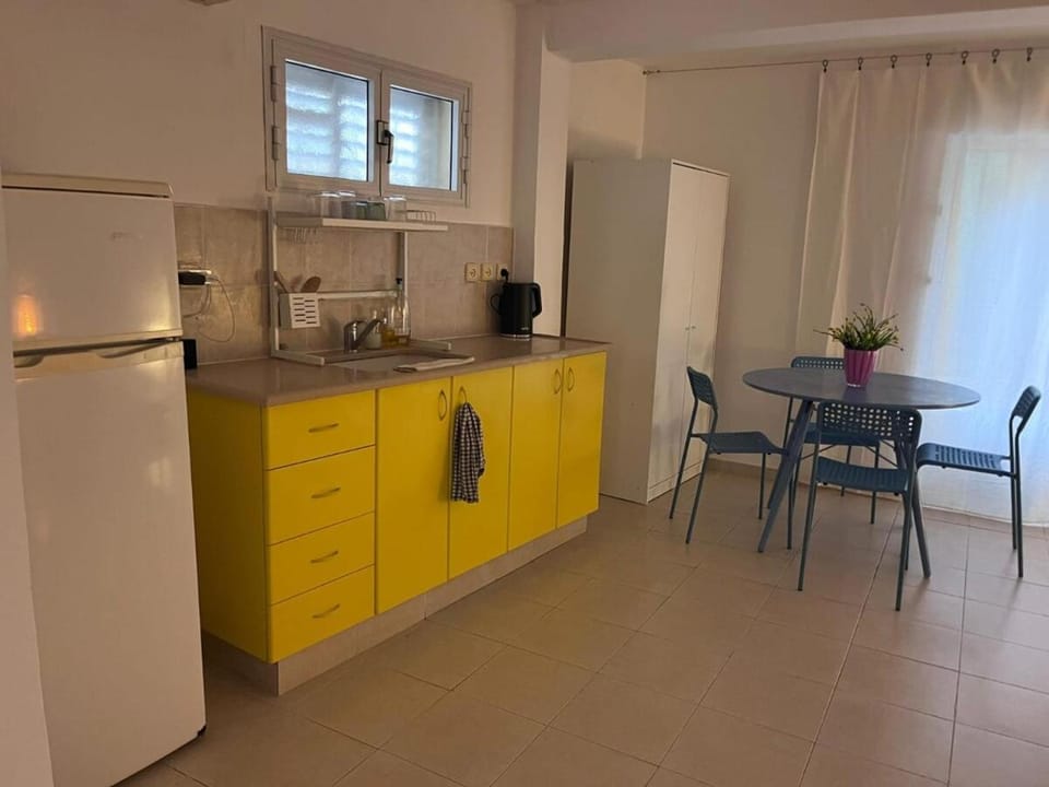 Gordon Garden Studio Quiet Central Stay Apartment in Tel Aviv-Yafo