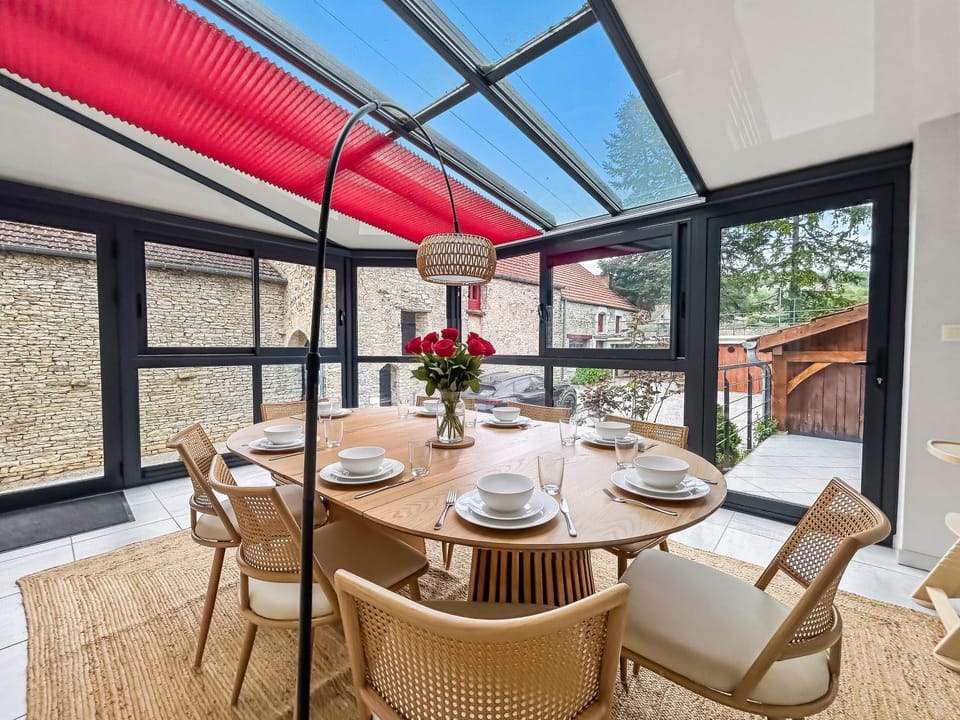 Patio, Dining area