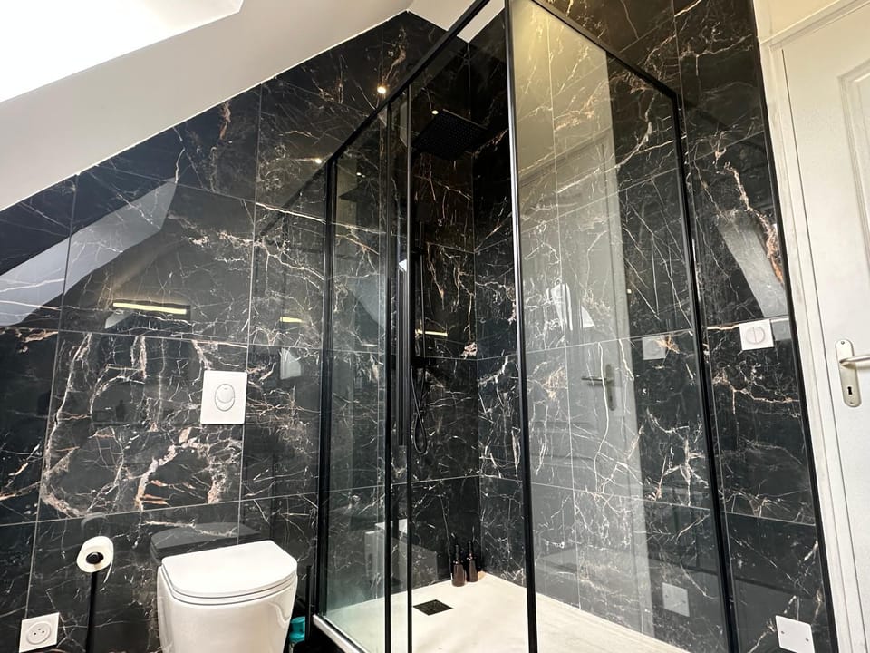 Shower, Toilet, Bathroom