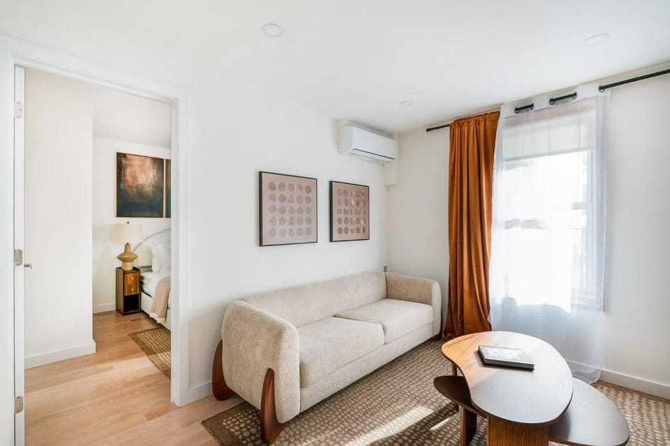 22-3B Sleek Modern 1BR Gramercy Apartment in Lower Manhattan