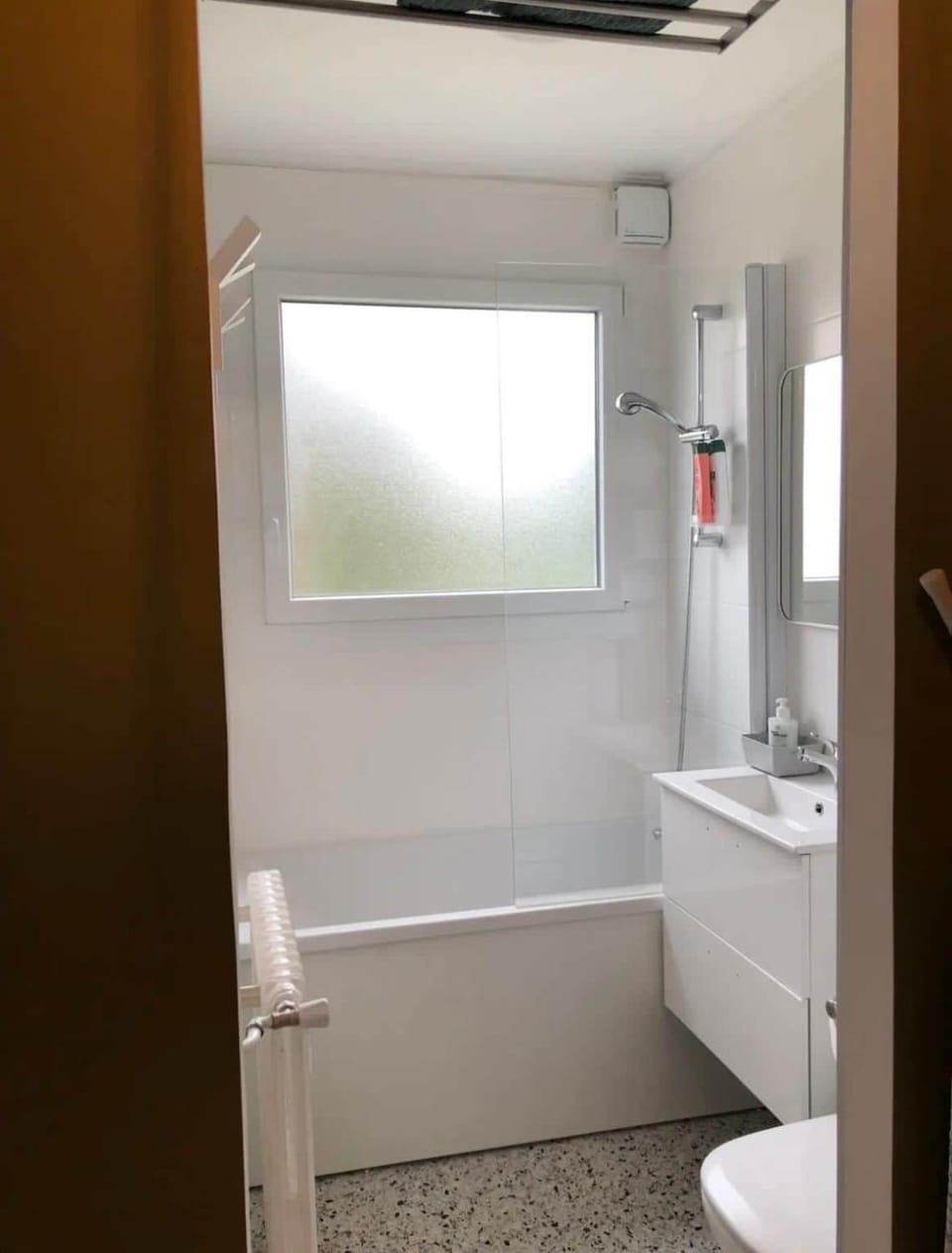 Bathroom, Bath