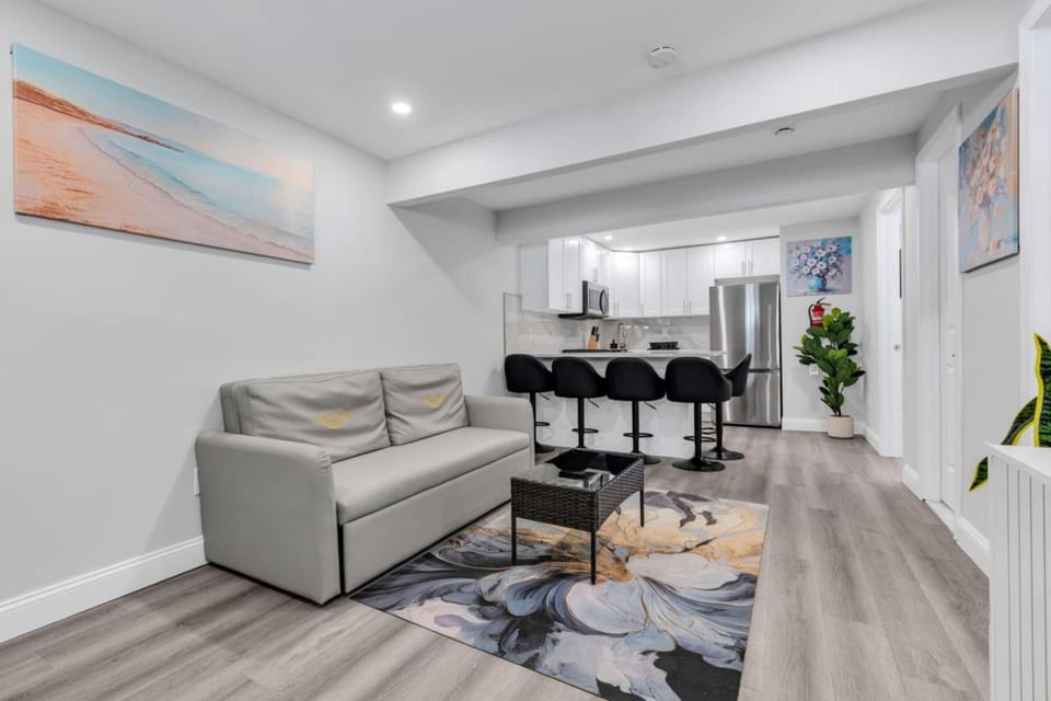 Beach Block, 2BR, Free Parking in Seaside Heights Apartment in Seaside Heights