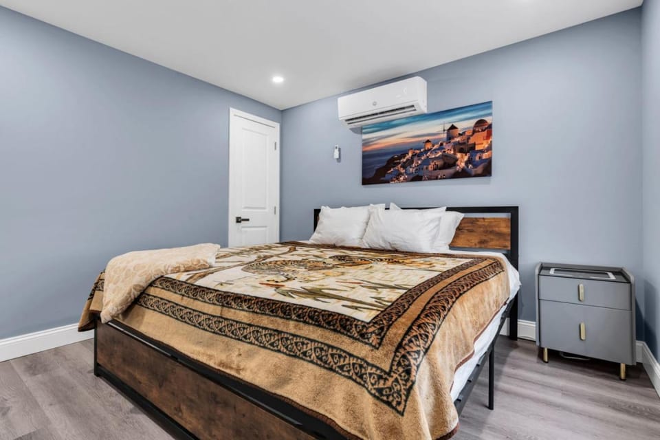 Charming Seaside Escape 2BR Parking Beach Apartment in Seaside Heights