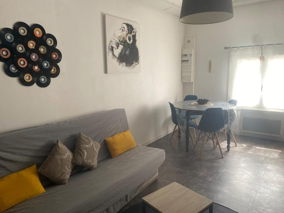 T2 cyclamen independent Apartment in Pays de la Loire