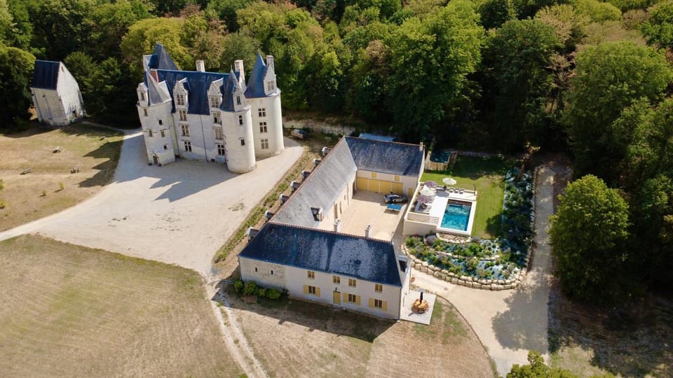 Property building, Swimming pool