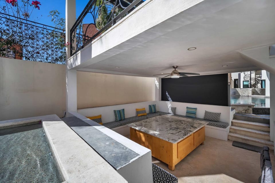 Marbella Lane PrimeVilla n Modern Home Comfort House in Cabo San Lucas