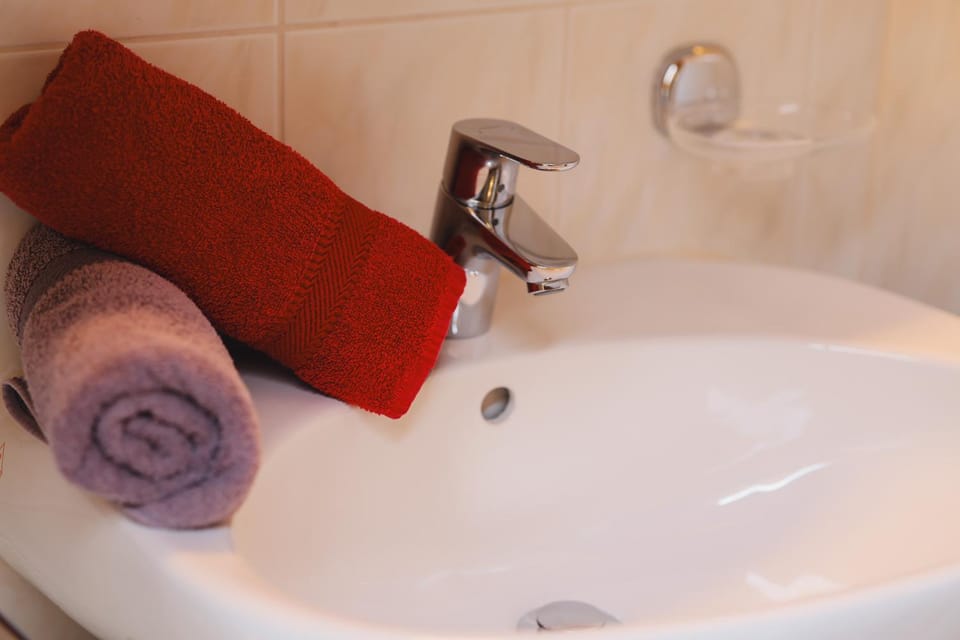 Bathroom, Decorative detail