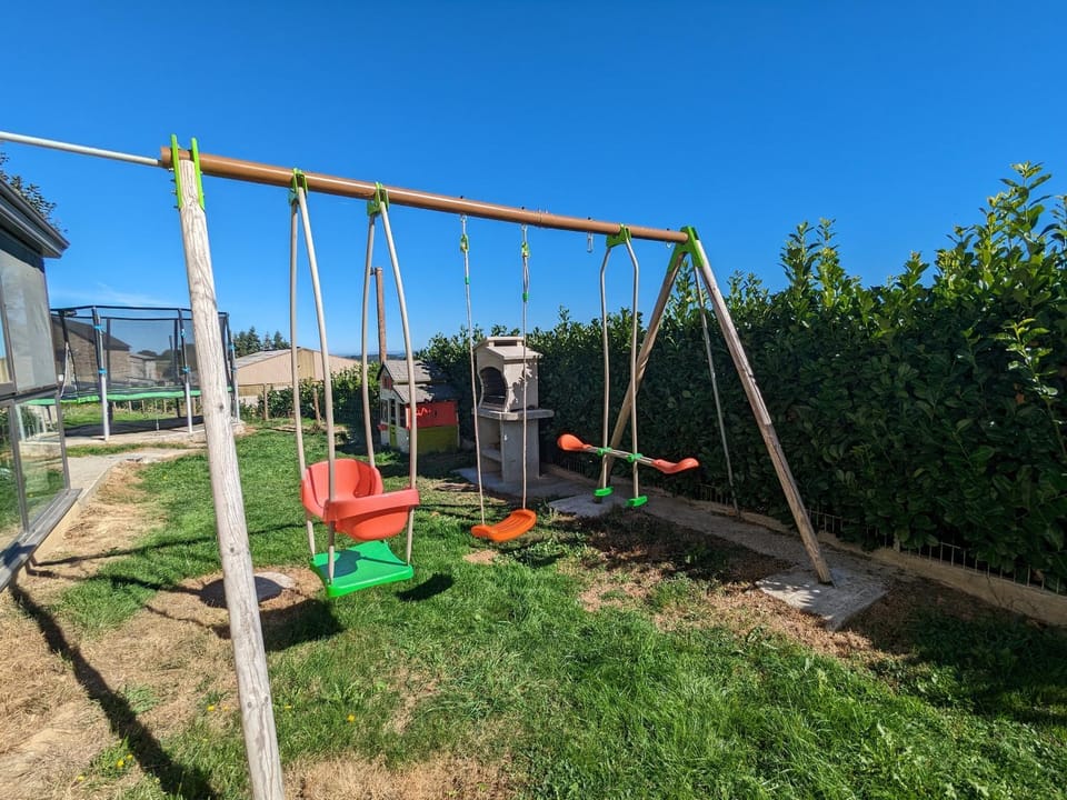 Gite aux flottes aveyron 5à 6 personnes House in Occitanie