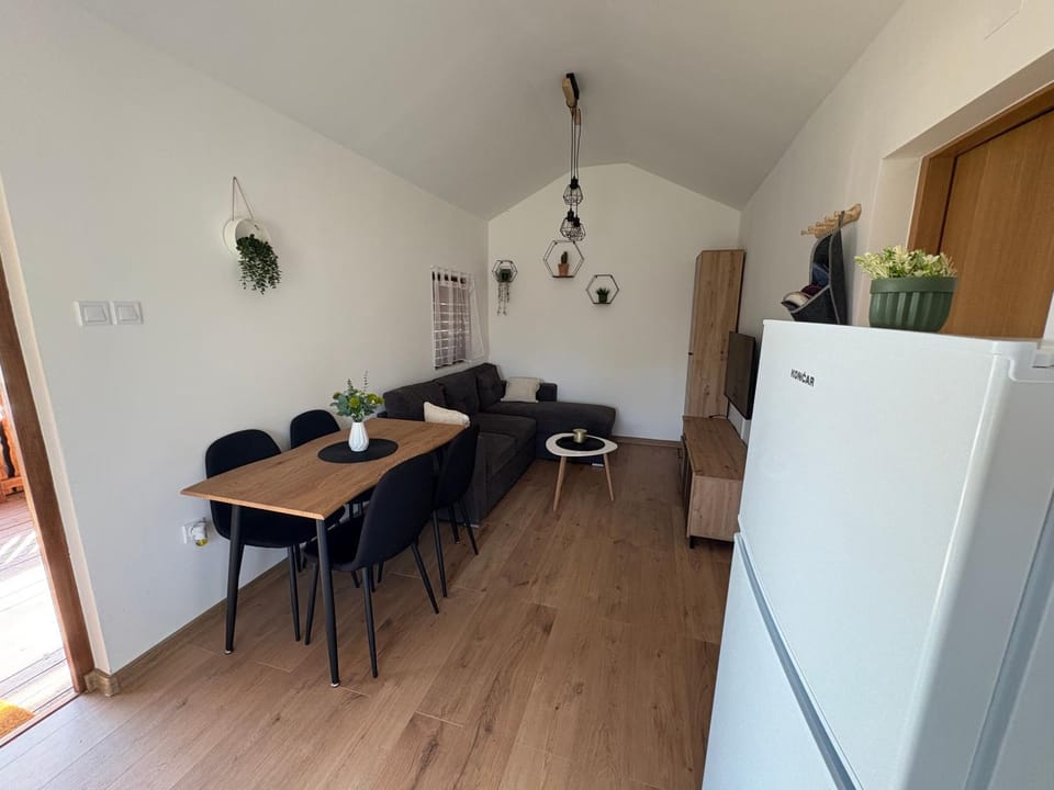 Kitchen or kitchenette, Living room, Dining area