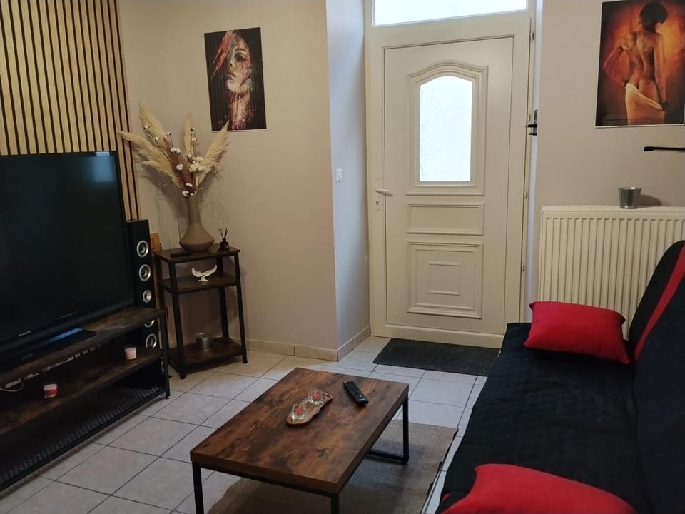 Yapas House in Pays de la Loire