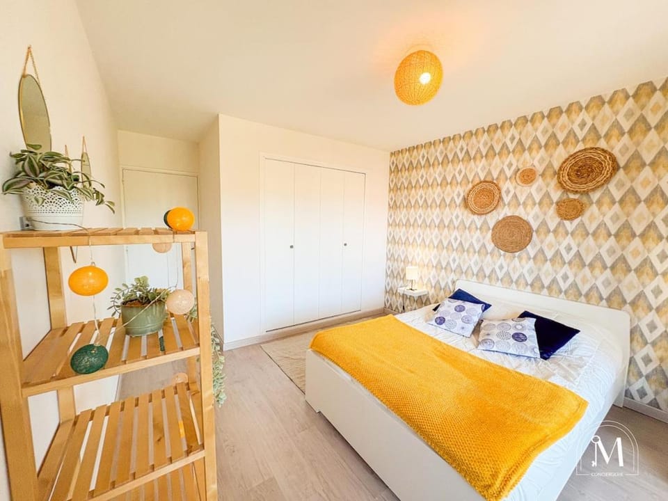 T3 traversant proche du centre ville de Sanary Apartment in Sanary-sur-Mer