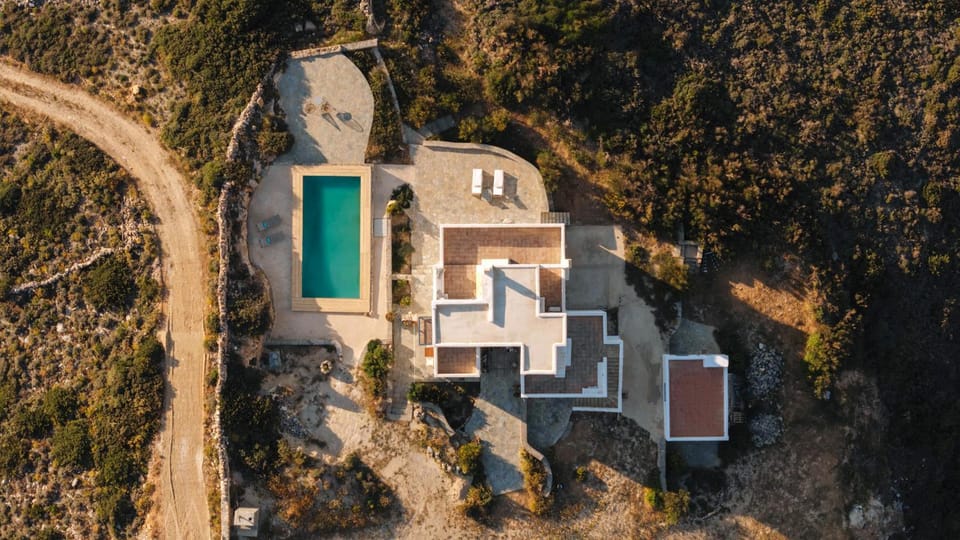Thymári House Villa in Paros