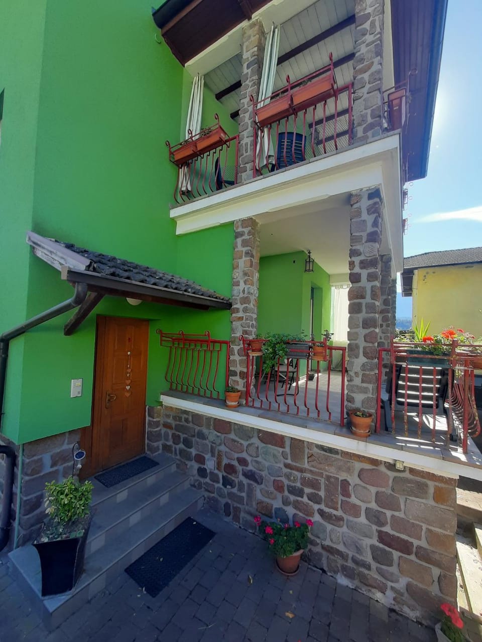 Property building, Facade/entrance