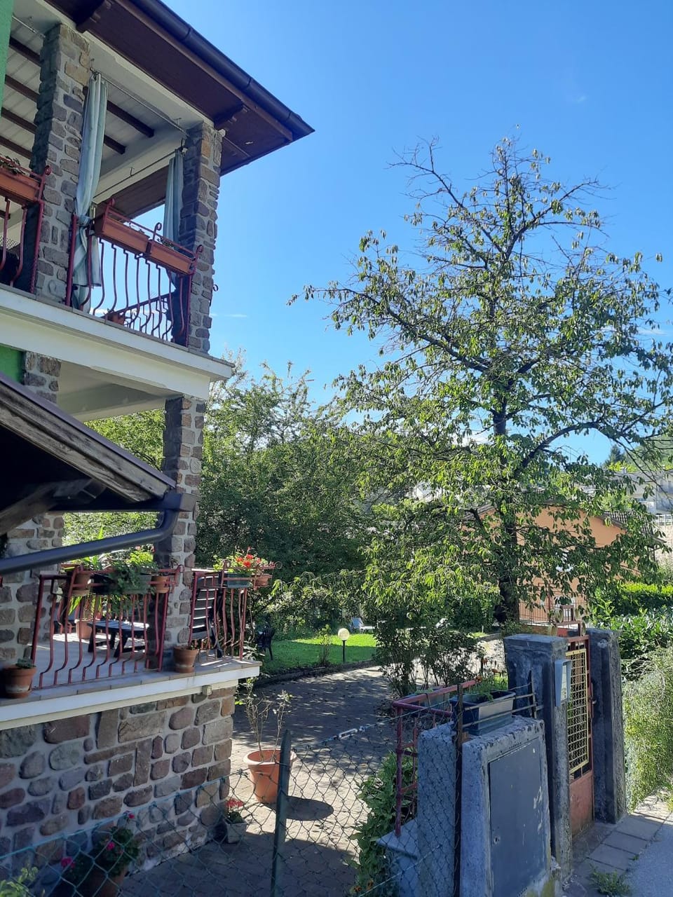 Property building, Garden