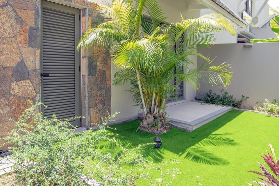 Luxury villa private estate wwimming pool Villa in Rivière Noire District, Mauritius