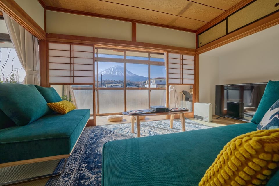 Gold Villa 富士河口湖鳴沢 House in Japan