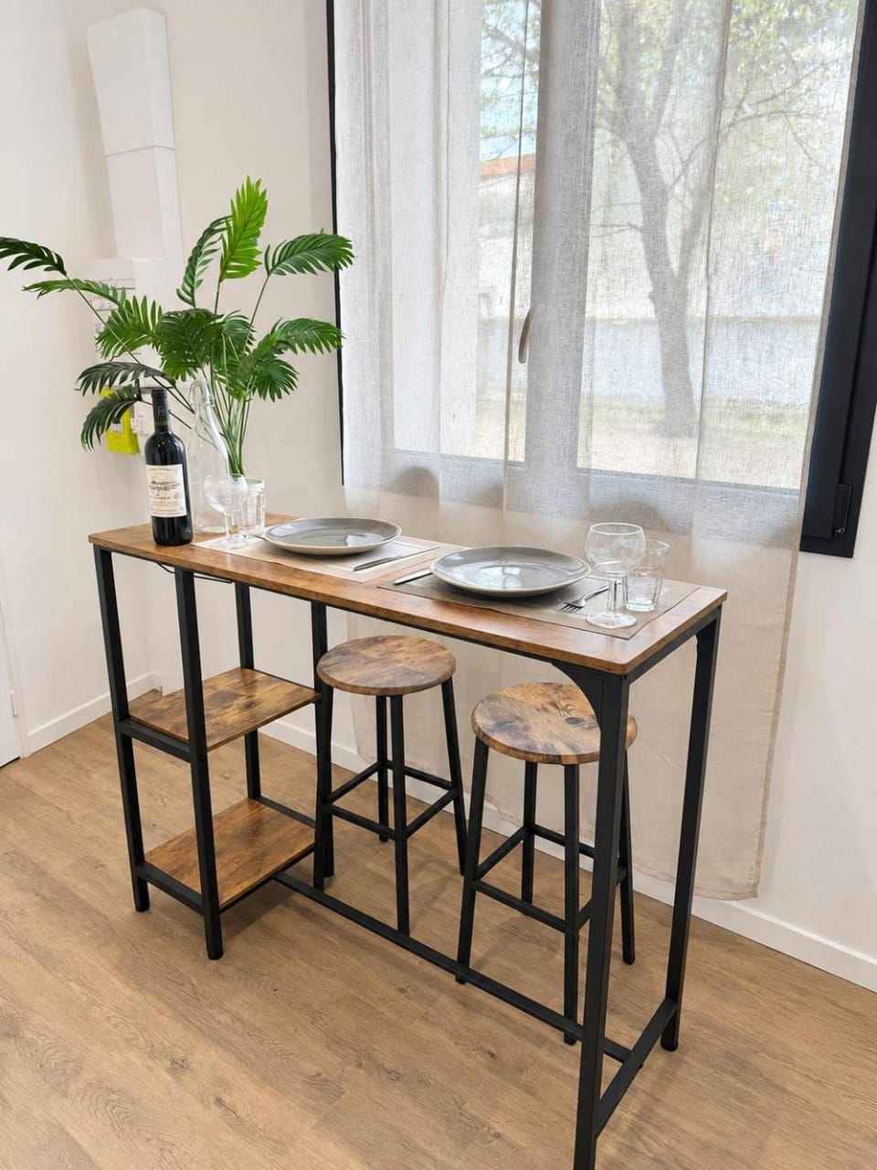 Le jardin d'Eden Cozy -Tramway à 1 min-Hôpitaux Est-Eurexpo-Groupama stadium-Parking gratuit-Climatisé Apartment in Villeurbanne
