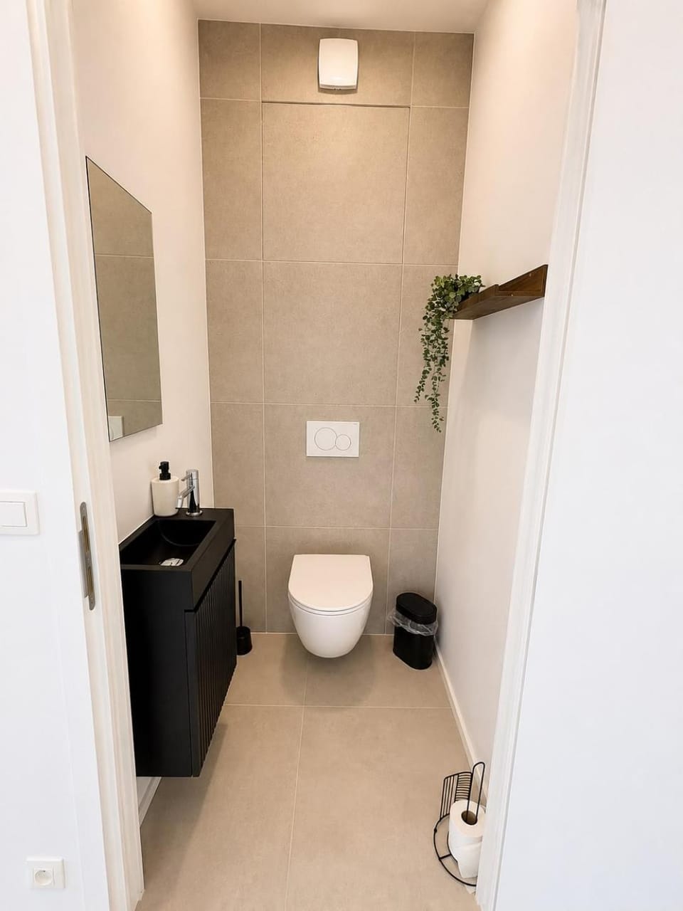 Spacious Apartment 1BR with Sofa bed near Atomium, Expo 12 and ING Arena Apartment in Flanders