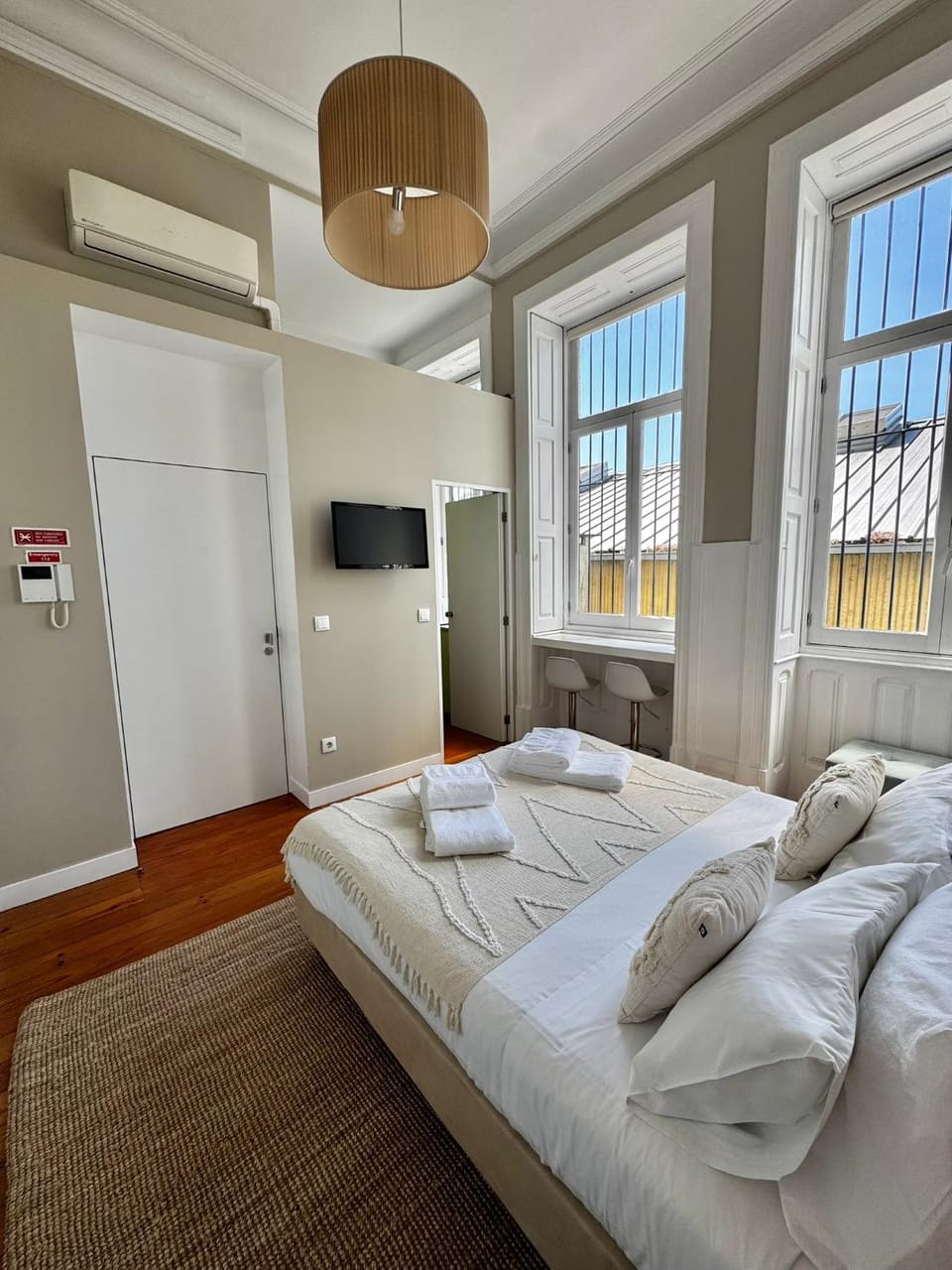TV and multimedia, Dining area, air conditioner