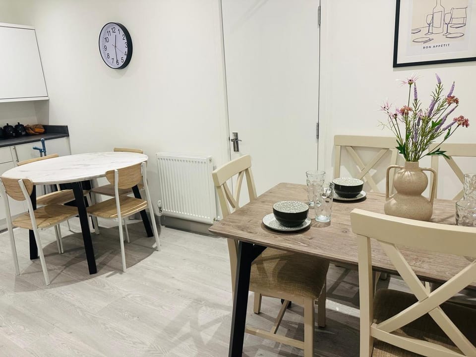 Ridgeways Premium House Bed and Breakfast in Bristol