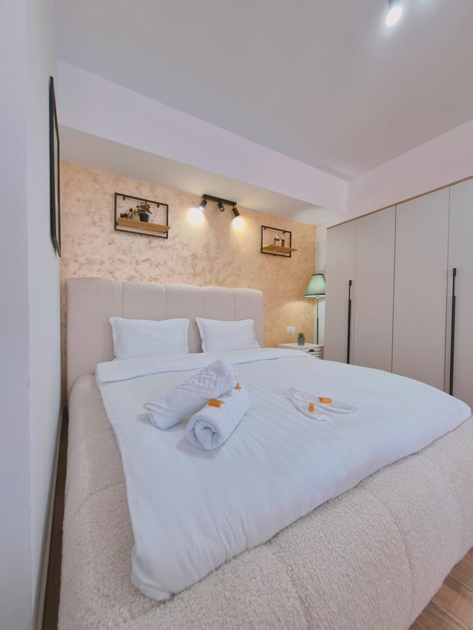 Central Comfort Suites - Geo8 Apartment in Bucharest