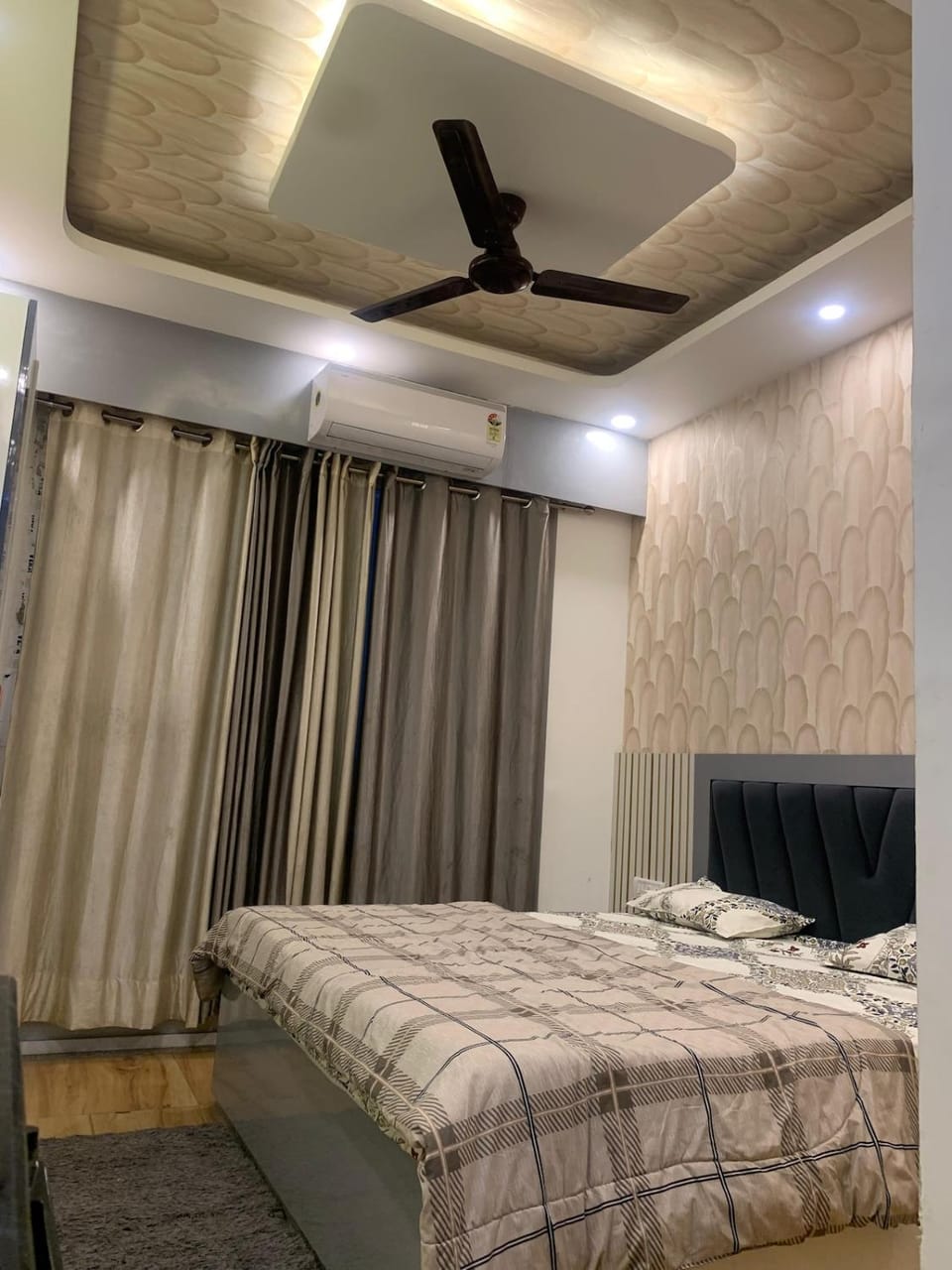 Bed, Bedroom, air conditioner