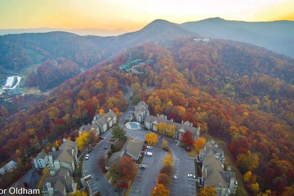 Bird's eye view, Mountain view