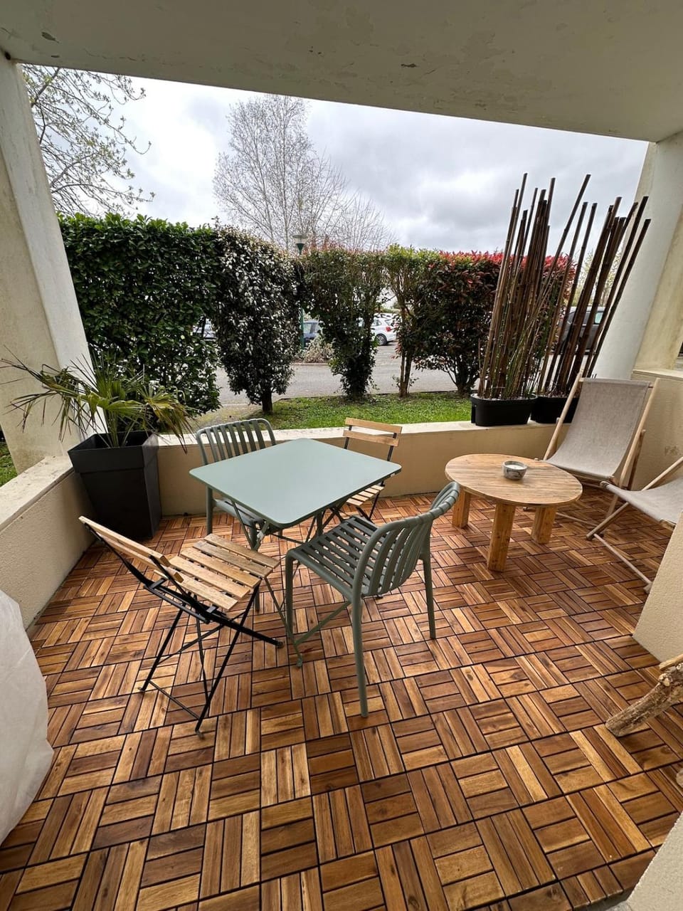 Patio, Dining area