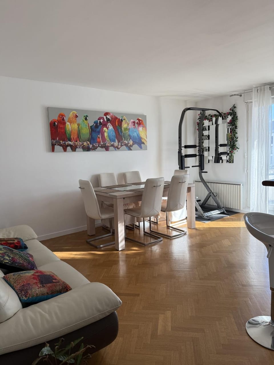 Living room, Seating area