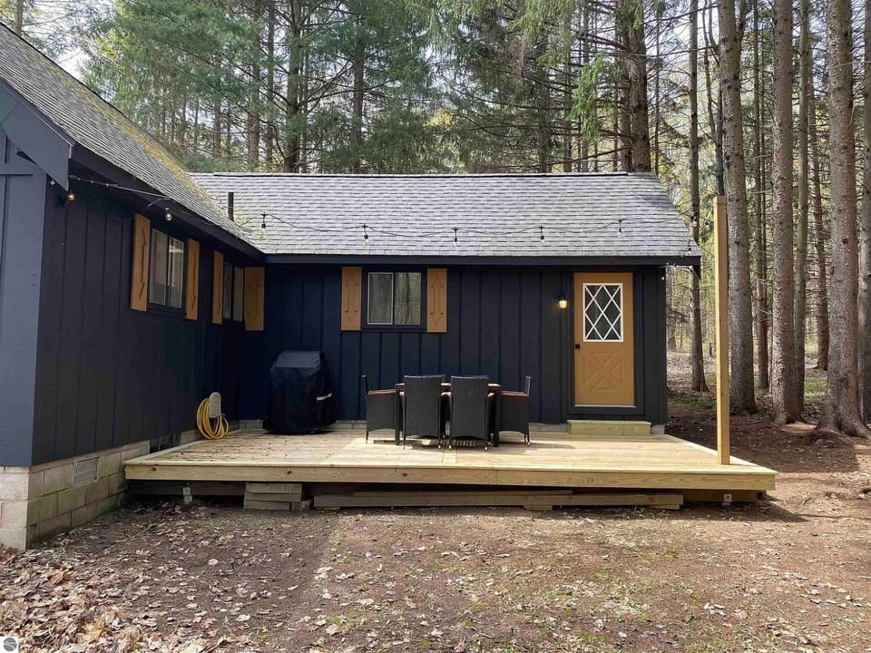 SchussHaven Cozy Pines Retreat at Schuss Mountain Chalet in Michigan