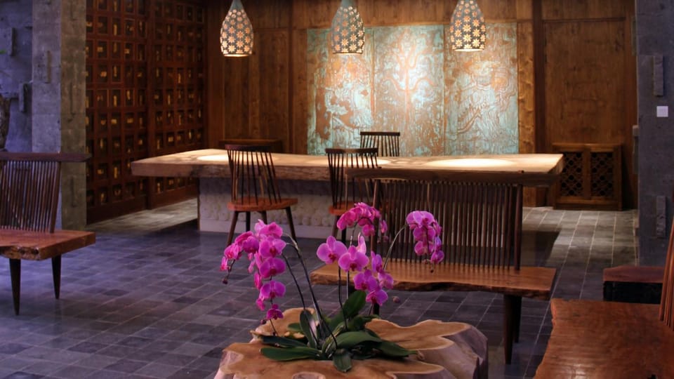 Facade/entrance, Day, Lobby or reception, On site