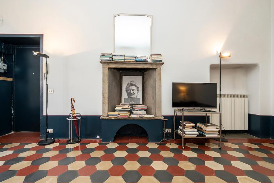 TV and multimedia, Living room, Seating area