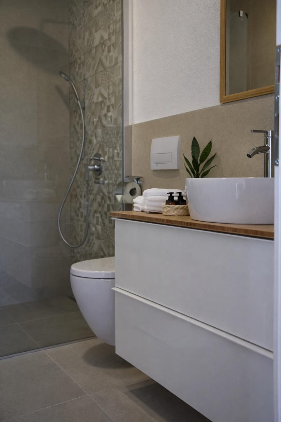 GUESTHOUSE Kastel Novi Apartment in Šibenik-Knin County, Croatia