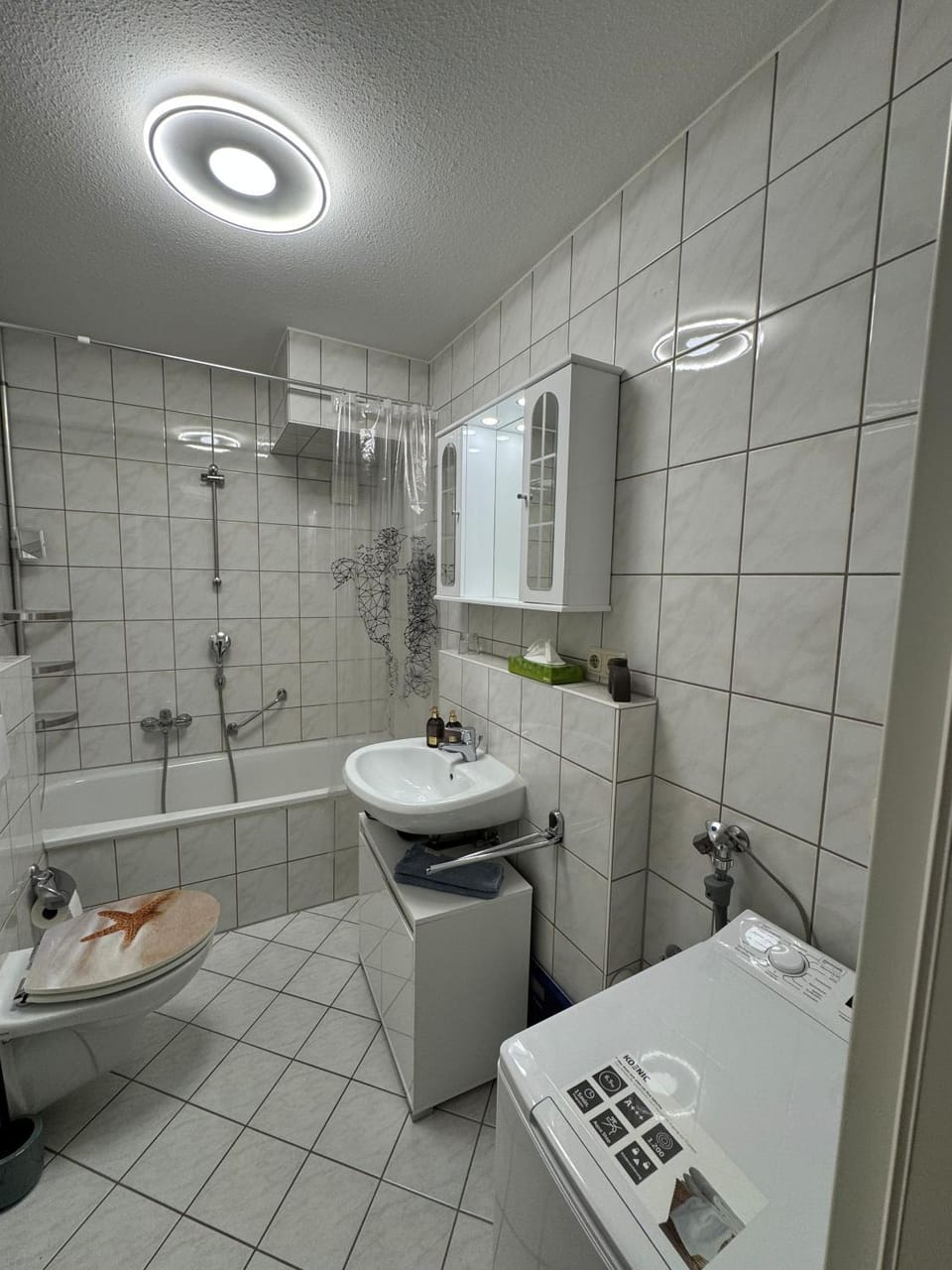 Bathroom, Bath