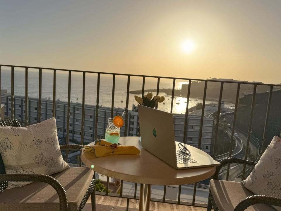 Sunset Balcony & Sea Views in Patalavaca Apt 18 Apartment in Comarca Sur