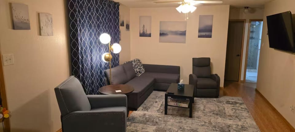 Communal lounge/ TV room, Living room