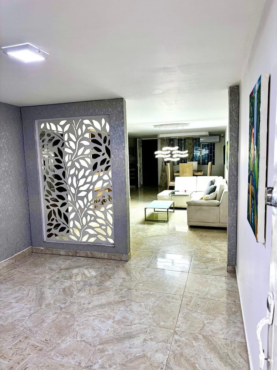 Casa con piscina privada y parking House in Cali