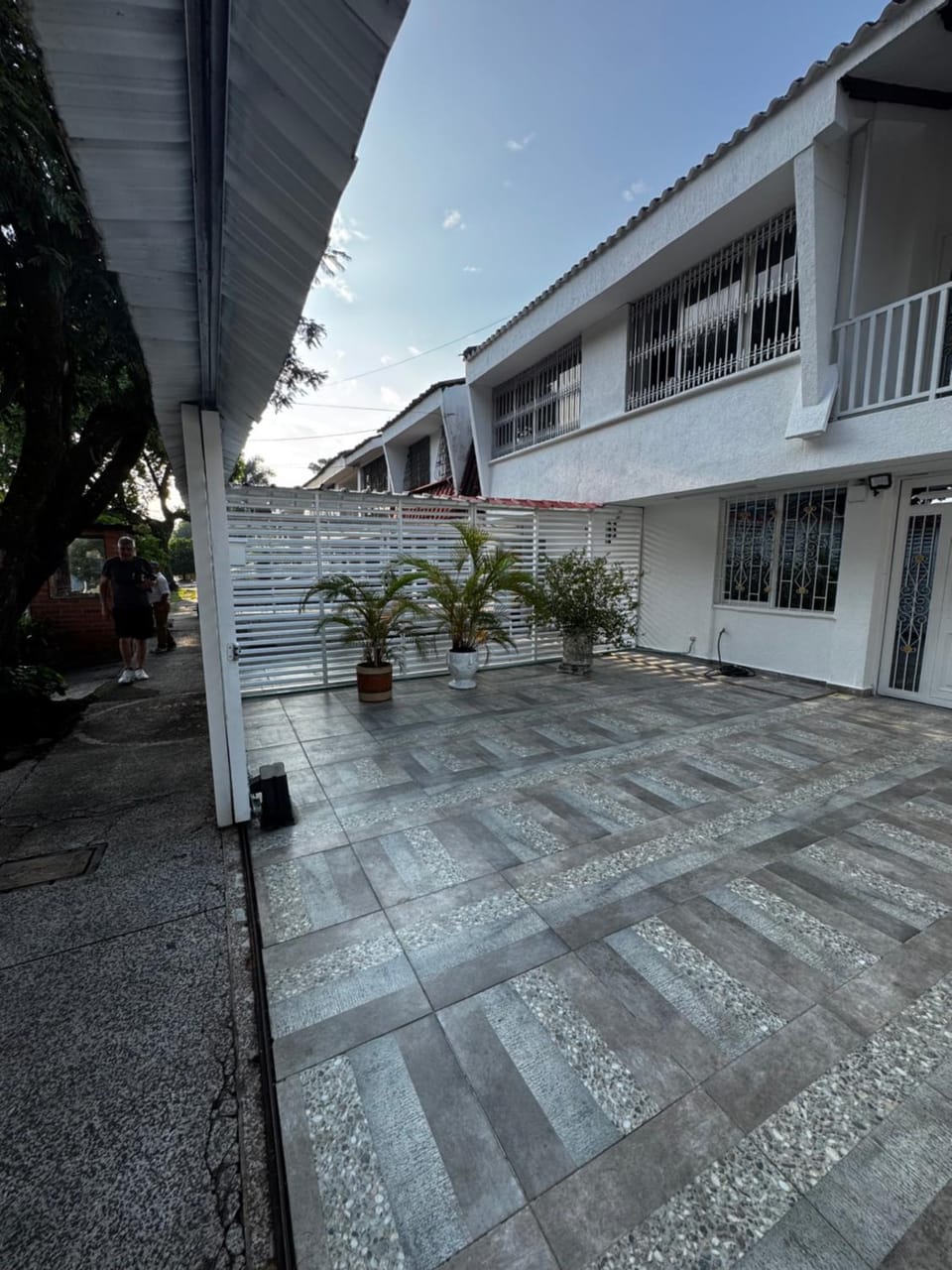 Casa con piscina privada y parking House in Cali