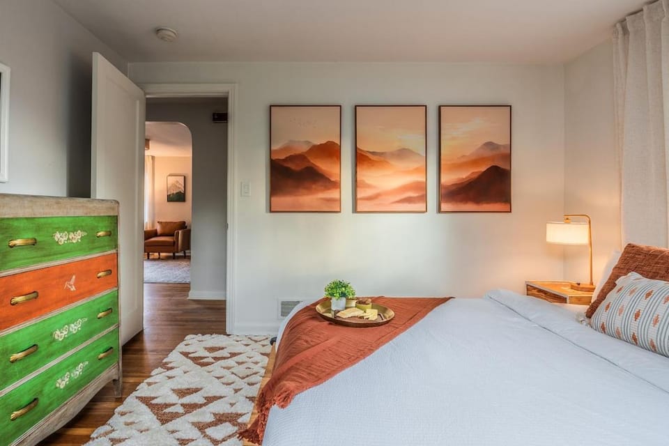 Entire Home 10 Mins to Lumen Field House in Seattle