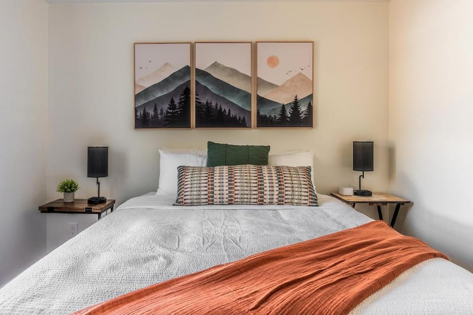 Entire Home 10 Mins to Lumen Field House in Seattle