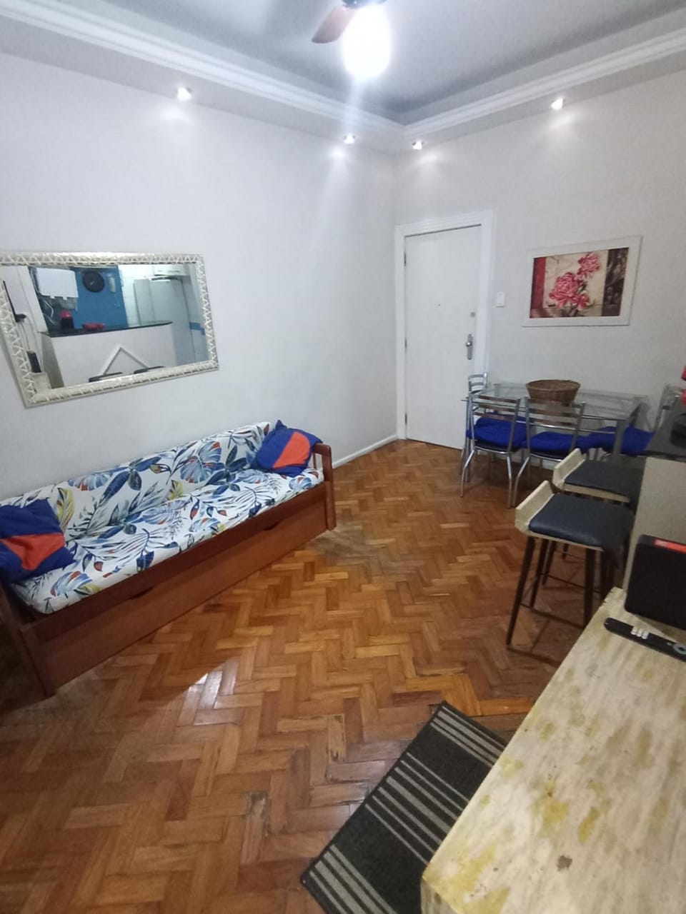 Bed, TV and multimedia