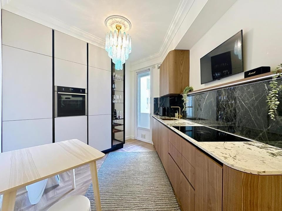 Proche Palais des Festivals- Cannes Chic Croisette Plage Apartment in Cannes