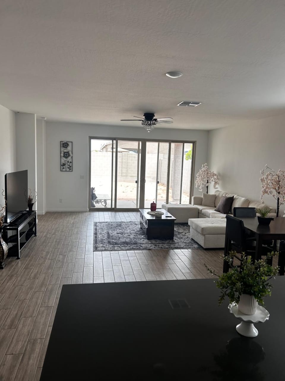 Home with rooms to rent Vacation rental in Estrella Village