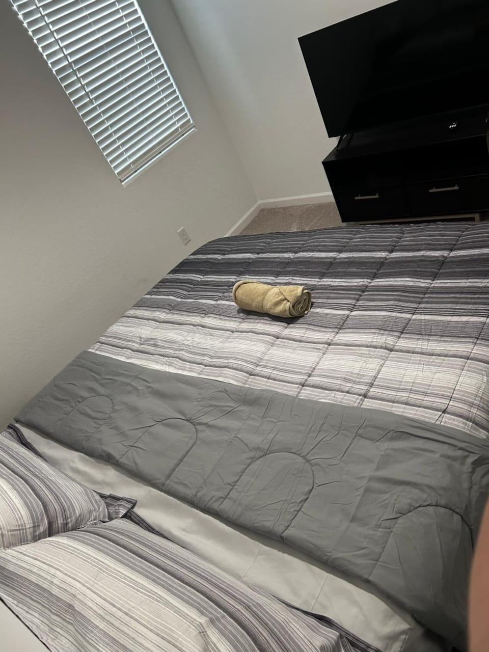 Home with rooms to rent Vacation rental in Estrella Village