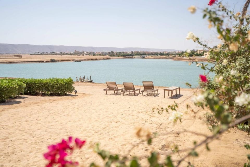 Beach, Lake view, Mountain view