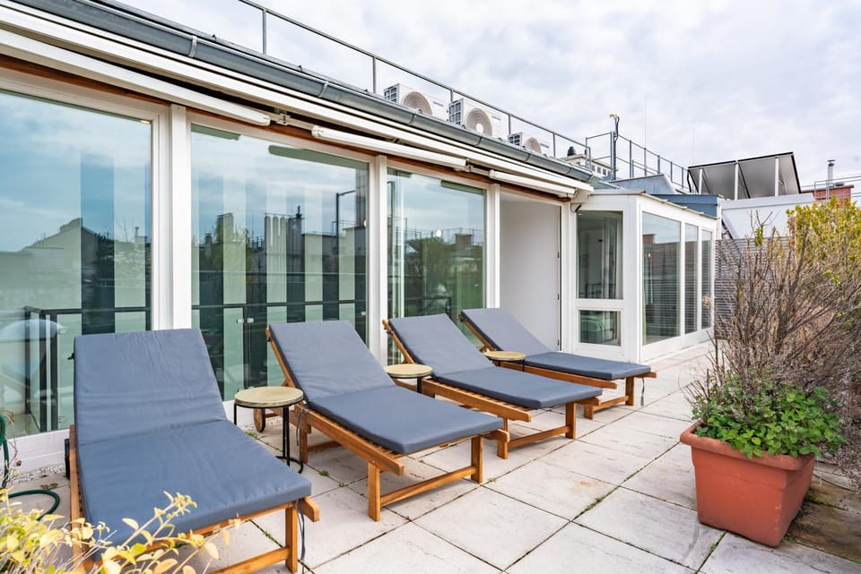 Sky Garden Vienna Apartment in Vienna