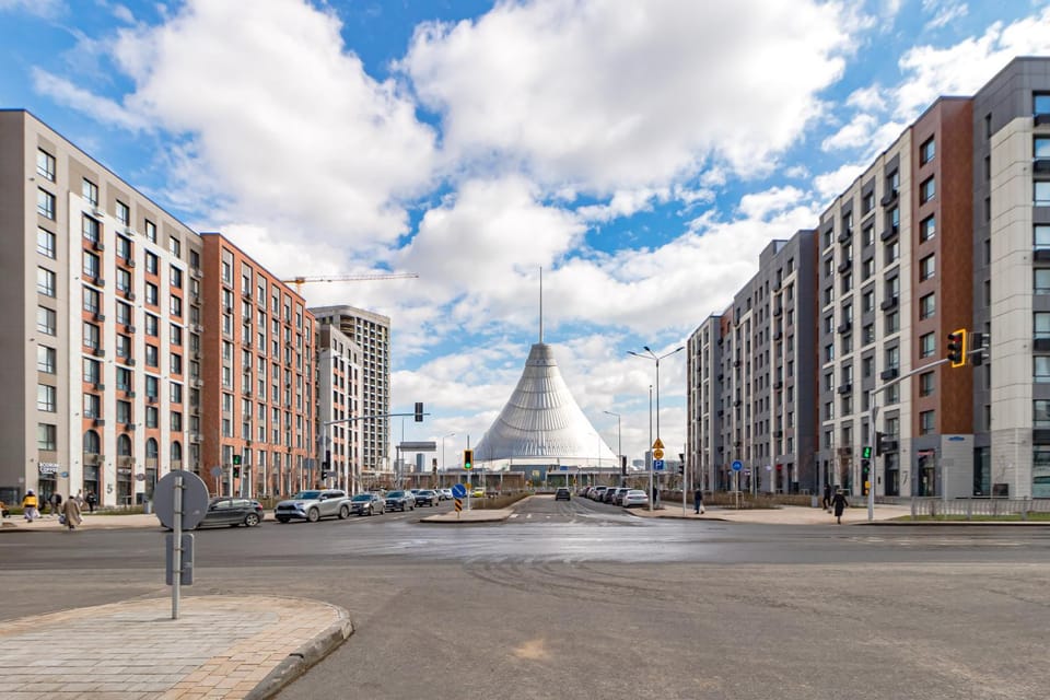 Новая, уютная, красивая евродвушка в центре Астаны, за Хан-Шатыром Apartment in Kazakhstan